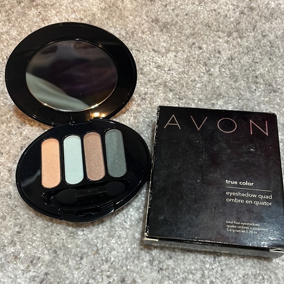 3/$30 - New Avon Eyeshadow Quad - Tahitian Turquoise - Picture 1 of 7